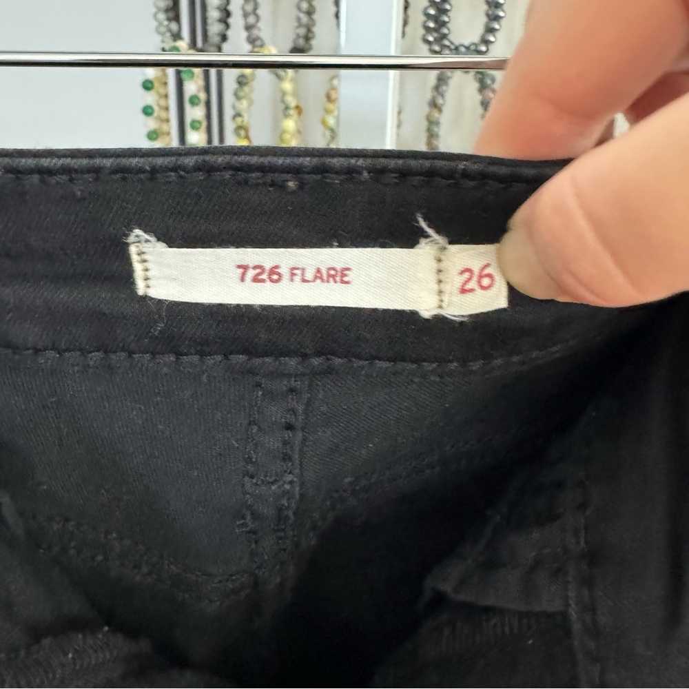 Levi's® Women's 726 High Rise Flare Jeans Size 26 Black Denim - Picture 8 of 9